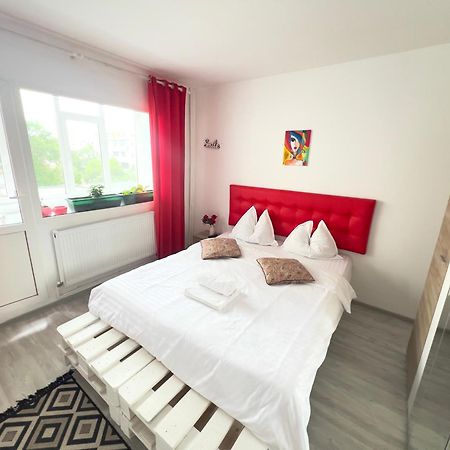 3 Rooms Apartment Airy & Bright Palas Style Yaş Dış mekan fotoğraf