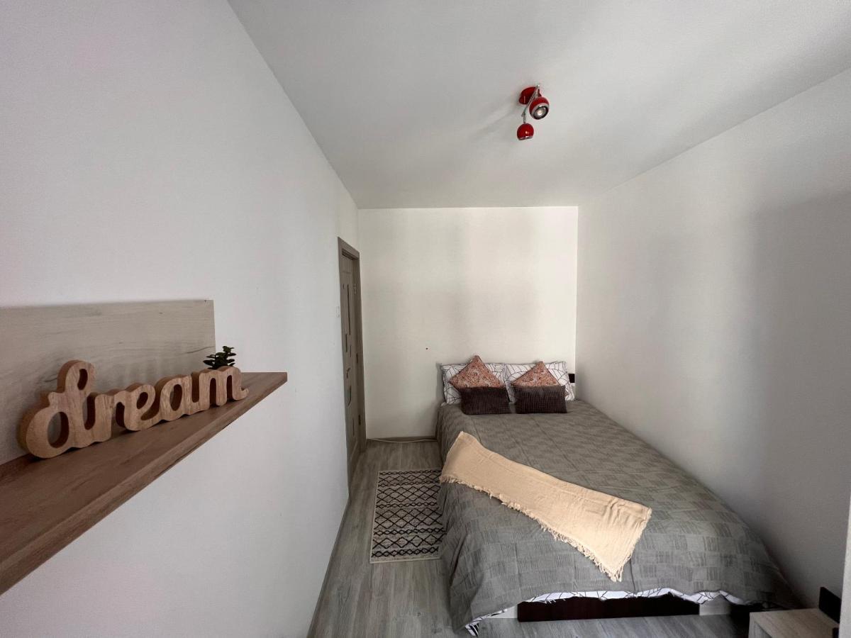 3 Rooms Apartment Airy & Bright Palas Style Yaş Dış mekan fotoğraf