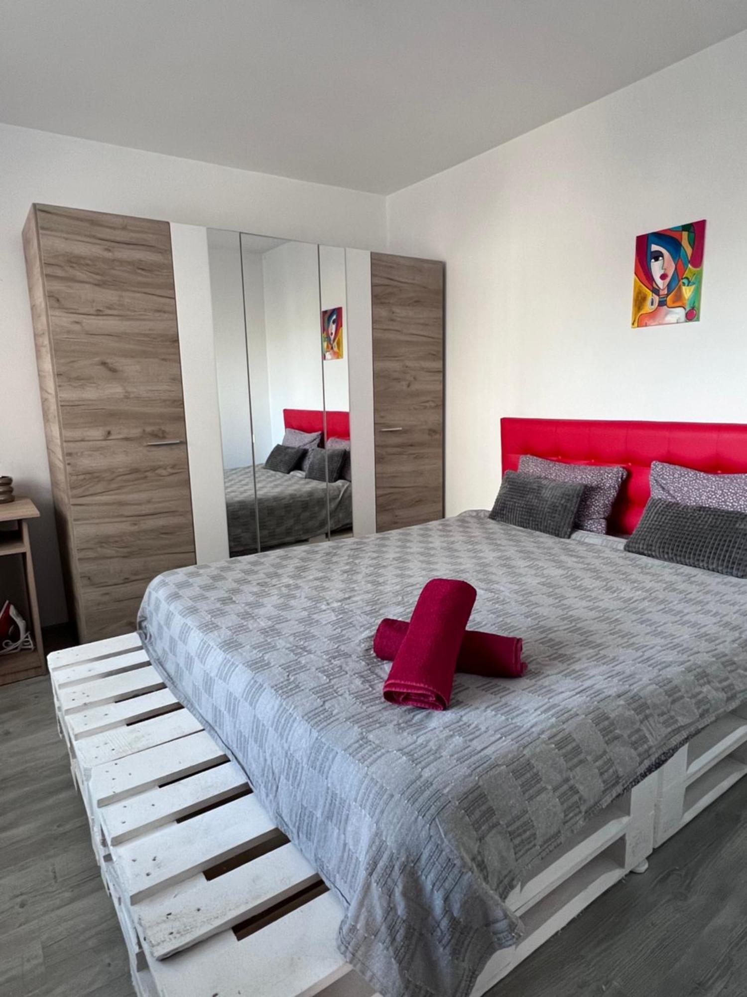 3 Rooms Apartment Airy & Bright Palas Style Yaş Dış mekan fotoğraf