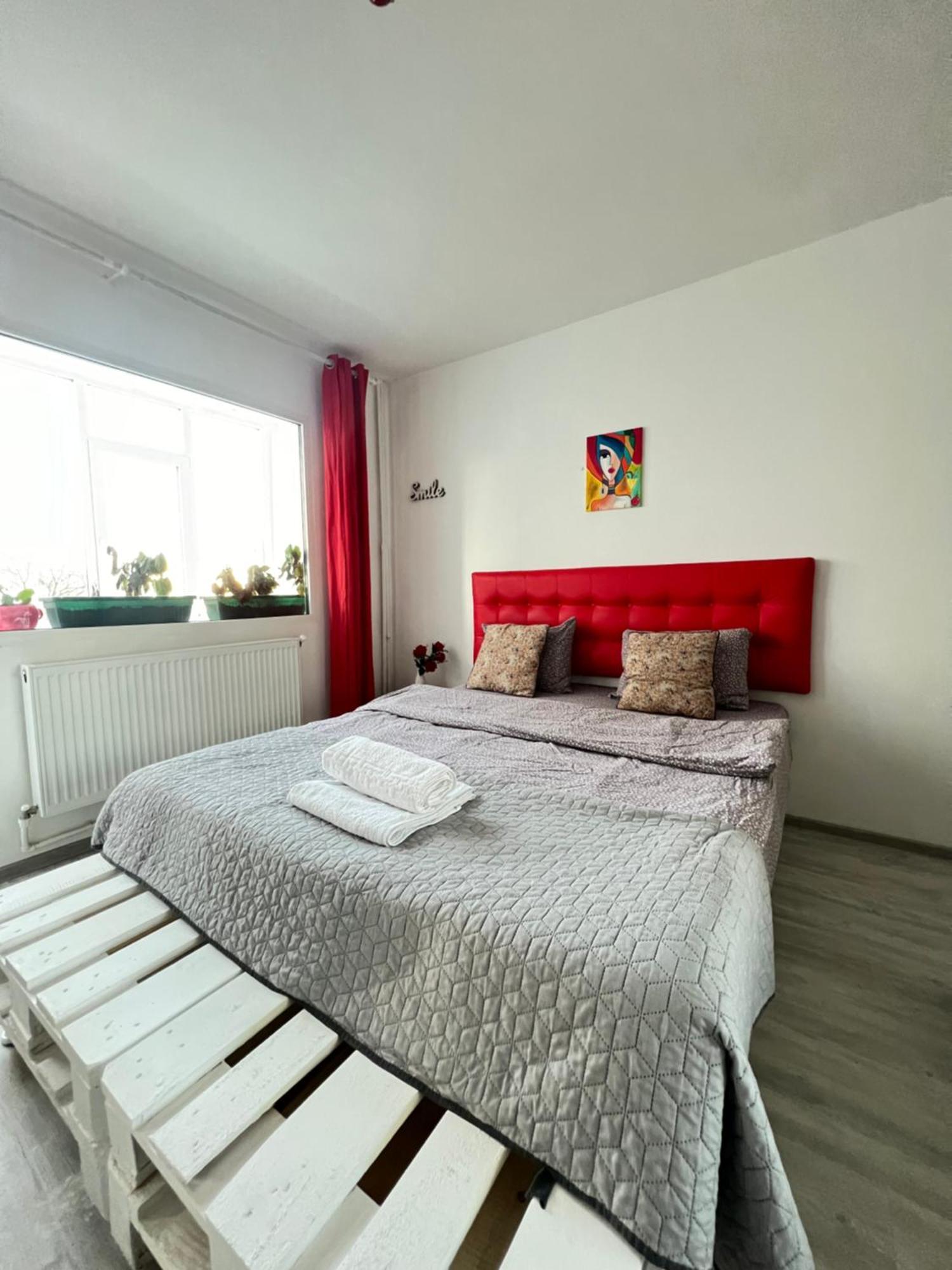 3 Rooms Apartment Airy & Bright Palas Style Yaş Dış mekan fotoğraf