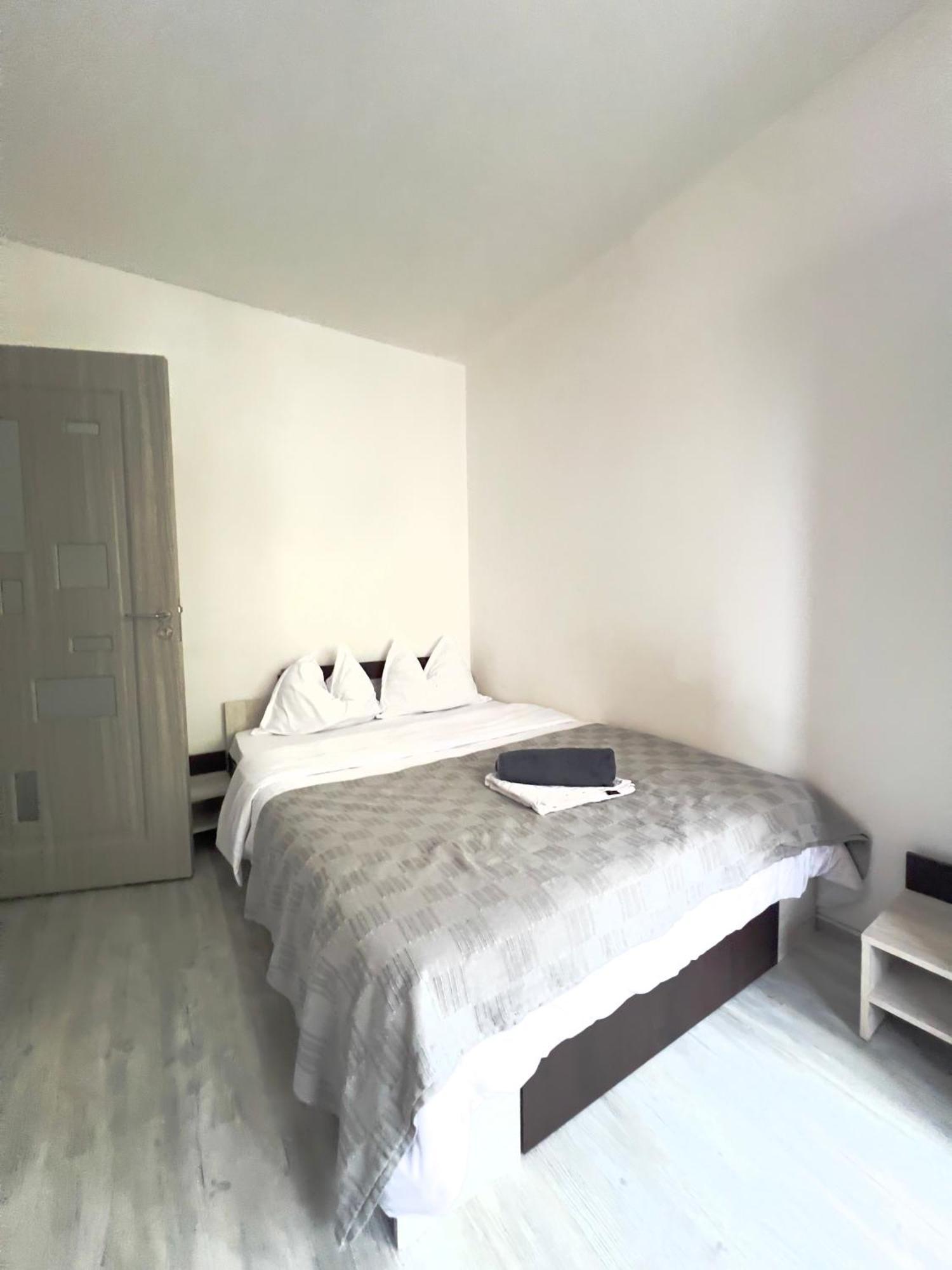 3 Rooms Apartment Airy & Bright Palas Style Yaş Dış mekan fotoğraf