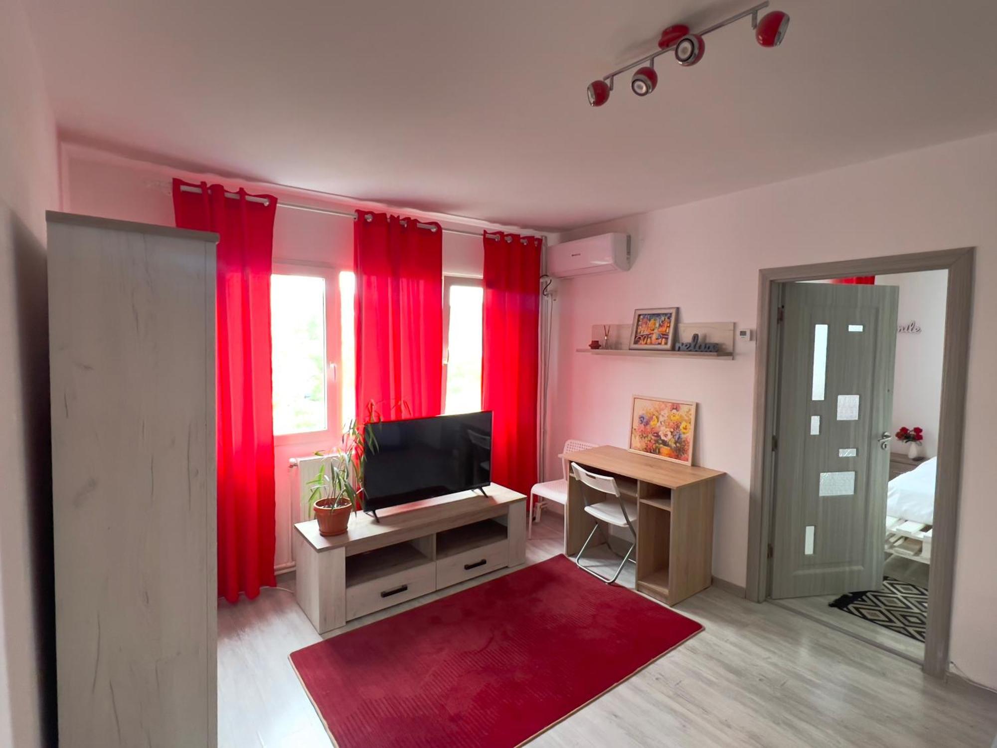 3 Rooms Apartment Airy & Bright Palas Style Yaş Dış mekan fotoğraf