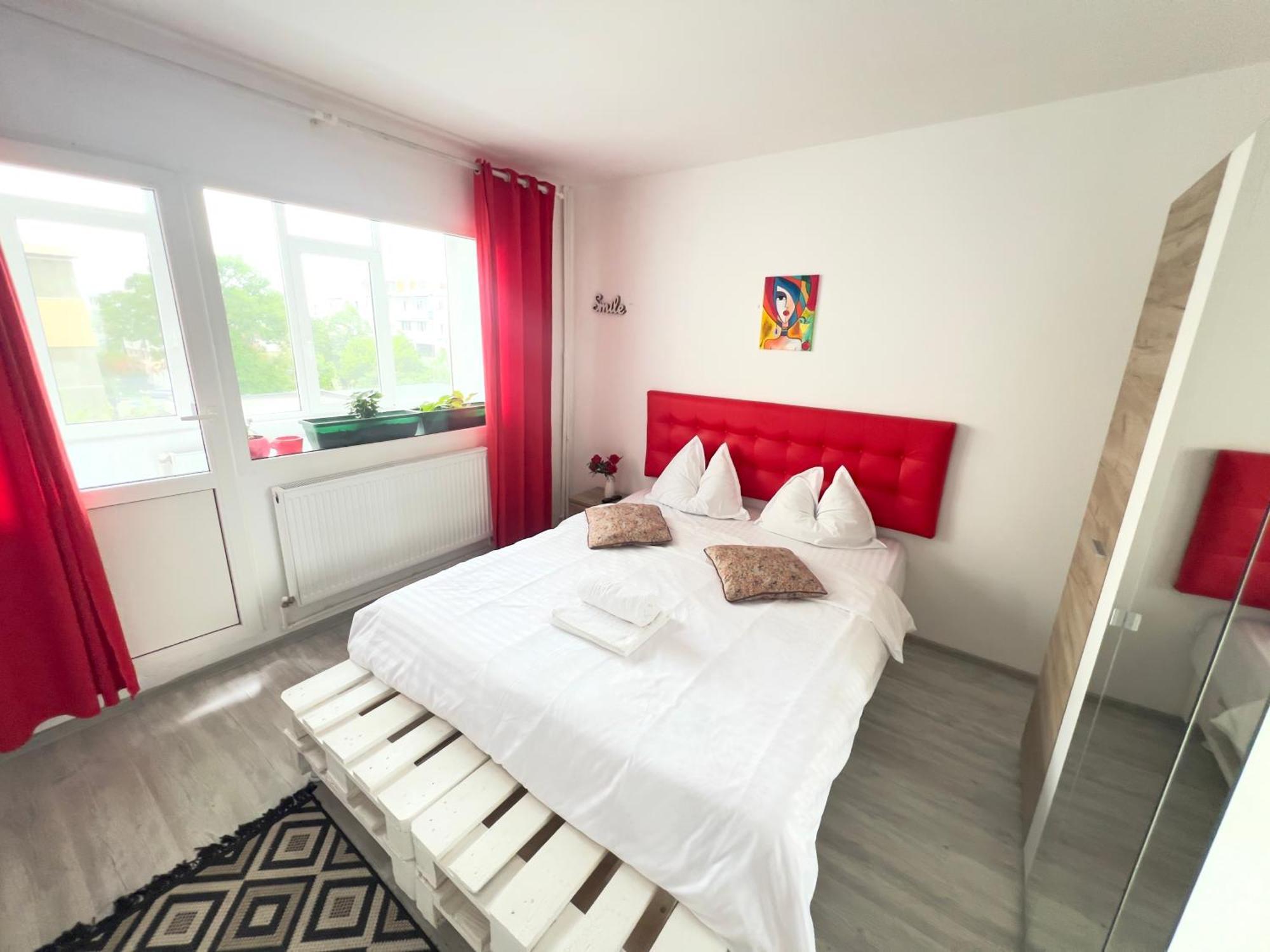 3 Rooms Apartment Airy & Bright Palas Style Yaş Dış mekan fotoğraf